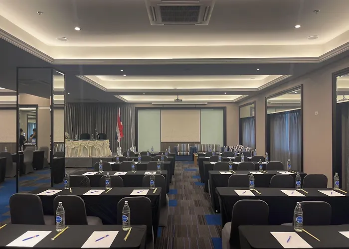 Witz Ramkhamhaeng Hotel 5*